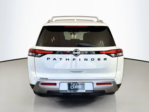 Used 2023 Nissan Pathfinder SL w/ Lighting Package (N92) AWD/4WD image 6