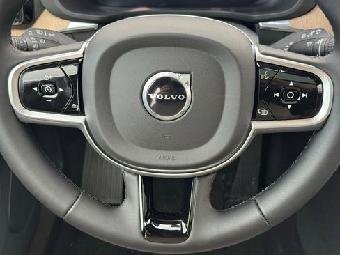 New 2026 Volvo XC60 B5 Plus w/ Climate Package image 12