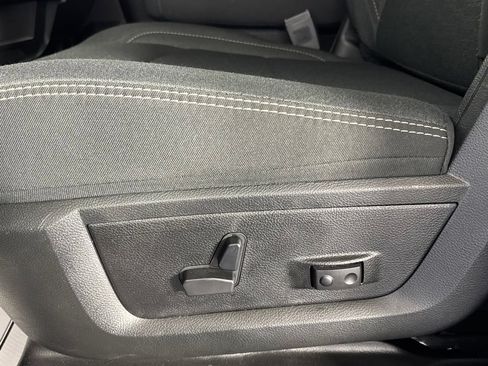 Certified 2026 RAM 2500 Big Horn AWD/4WD image 35