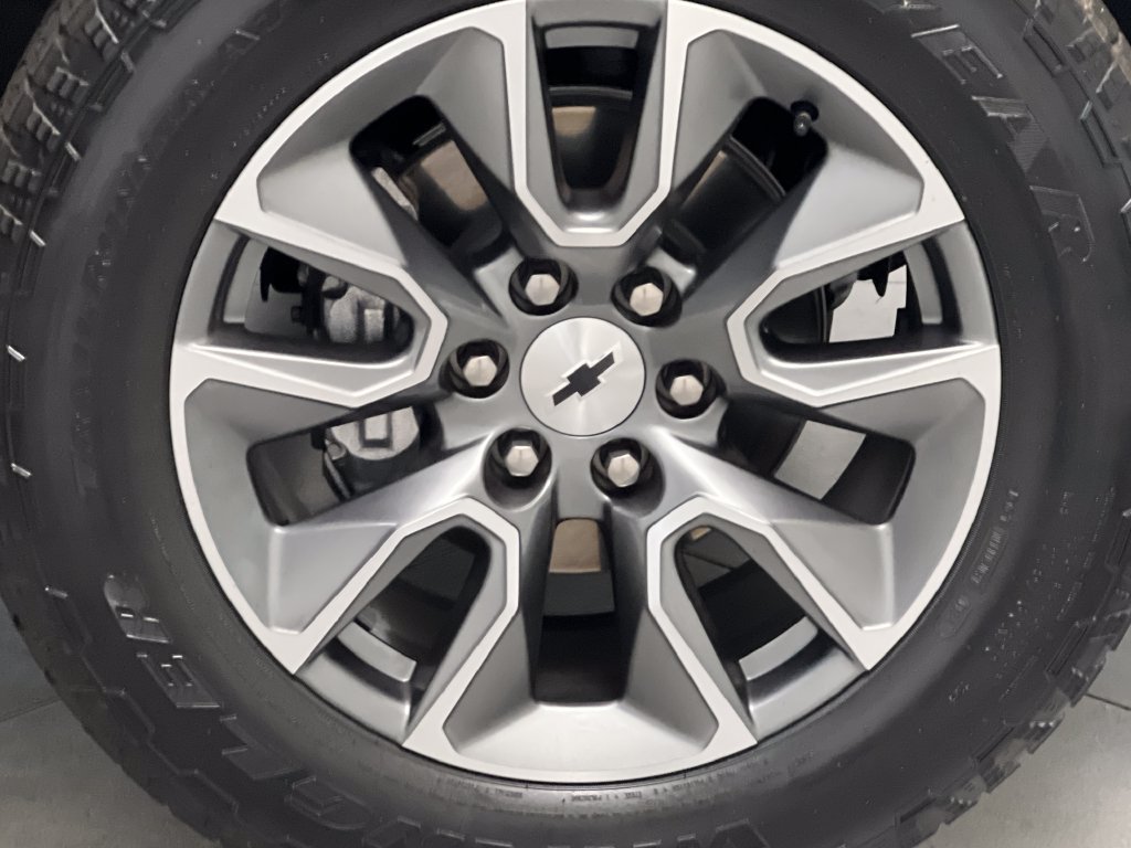 Used 2024 Chevrolet Silverado 1500 RST AWD/4WD image 69