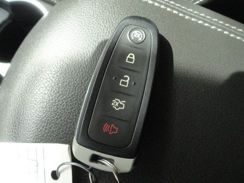 Used 2014 Ford Escape Titanium FWD image 19