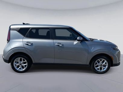 Used 2024 Kia Soul LX w/ Option Group 015