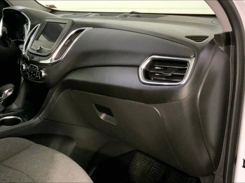 Used 2022 Chevrolet Equinox LT image 17