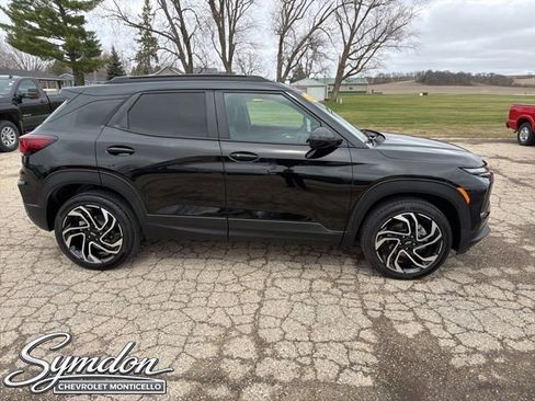 Certified 2026 Chevrolet TrailBlazer RS w/ Convenience Package AWD/4WD image 3