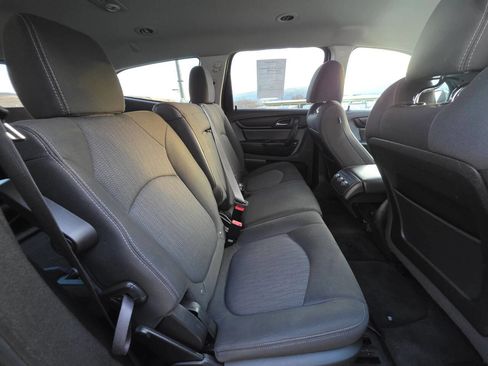 Used 2016 Chevrolet Traverse LT image 13