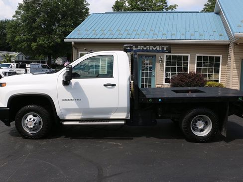 Used 2024 Chevrolet Silverado 3500 W/T w/ WT Convenience Package AWD/4WD image 2