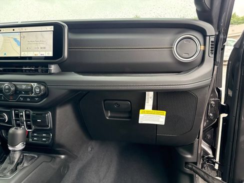 New 2027 Jeep Wrangler Unlimited Sahara AWD/4WD image 27