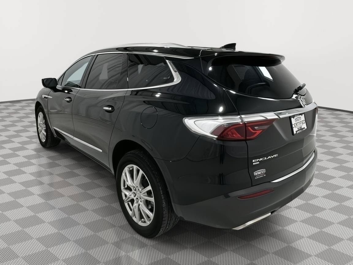 Used 2024 Buick Enclave Essence w/ Experience Buick Package AWD/4WD image 3