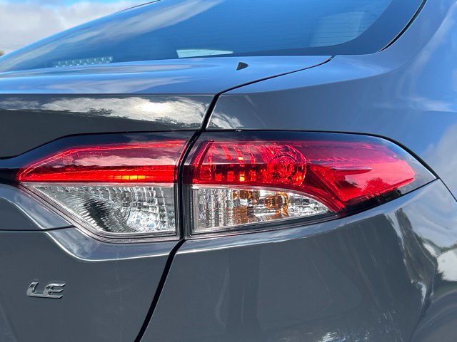 Used 2024 Toyota Corolla LE w/ LE Convenience Package FWD image 12