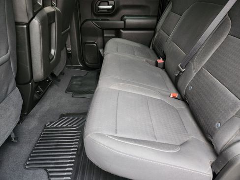 Used 2022 Chevrolet Silverado 2500 Custom w/ Custom Value Package image 34