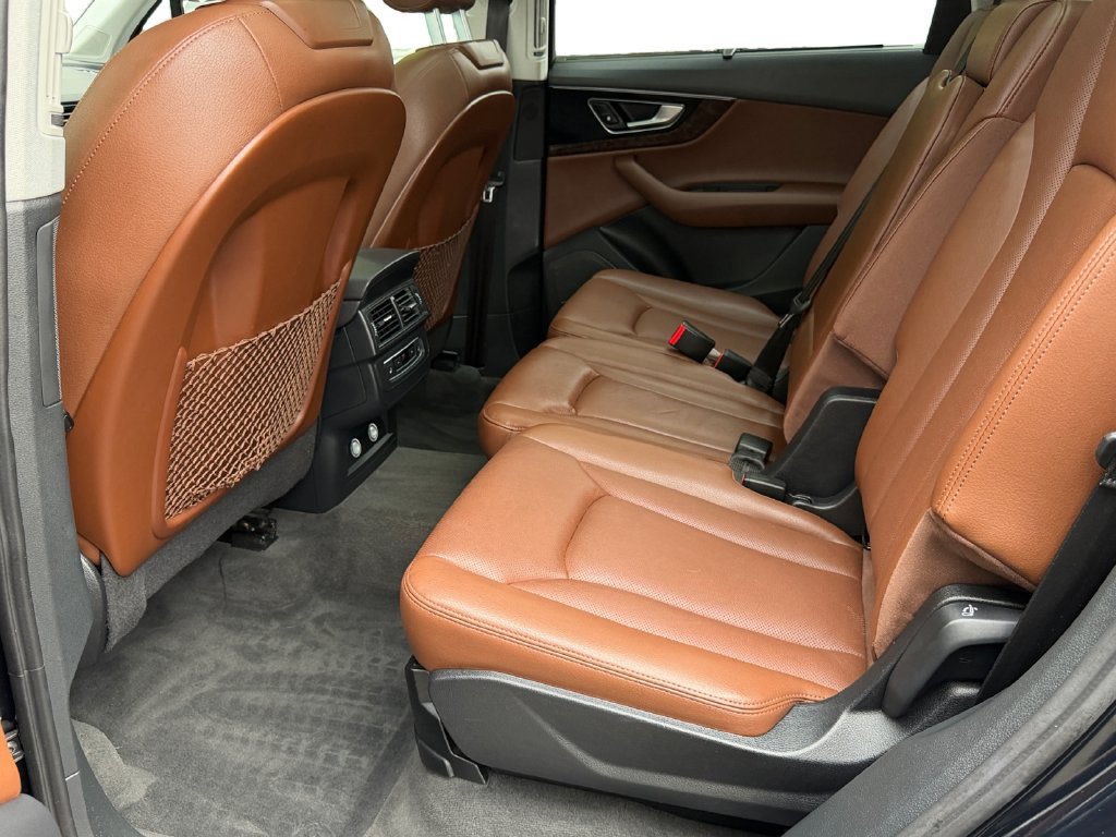 Used 2018 Audi Q7 3.0T Premium Plus AWD/4WD image 12