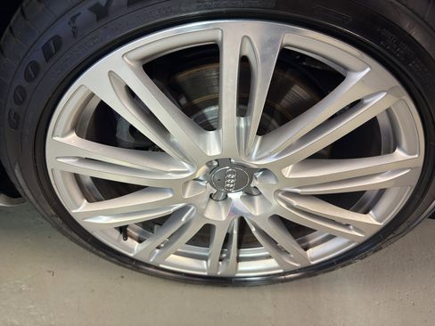 Used 2016 Audi A8 L TDI w/ Executive Package image 36