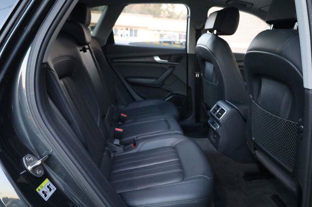 Used 2018 Audi Q5 2.0T Premium Plus w/ Premium Plus Package AWD/4WD image 25