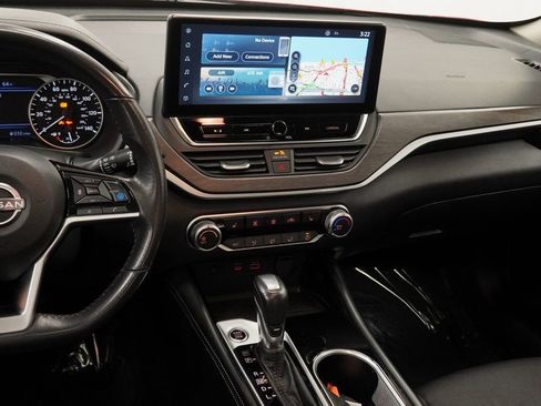 Used 2023 Nissan Altima 2.5 SV w/ SV Premium Package image 25