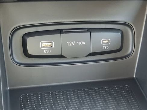 New 2026 Hyundai Venue SE FWD image 30