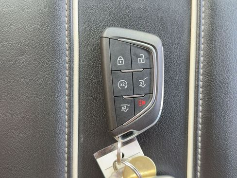 Certified 2023 Cadillac Escalade ESV Luxury image 27