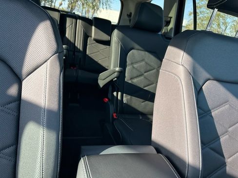 New 2026 Volkswagen Atlas SE FWD image 36