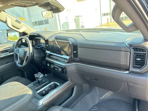 Used 2023 Chevrolet Silverado 1500 RST w/ Z71 Off-Road Package AWD/4WD image 27