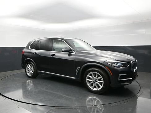 Used 2023 BMW X5 sDrive40i w/ Premium Package RWD image 1