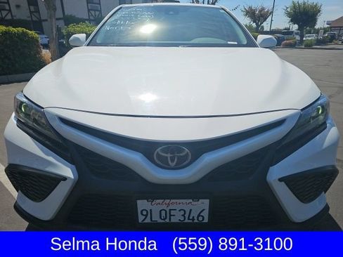 Used 2024 Toyota Camry SE FWD image 7