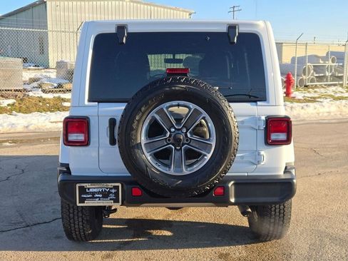 Certified 2022 Jeep Wrangler Unlimited Sahara w/ Cold Weather Group image 12