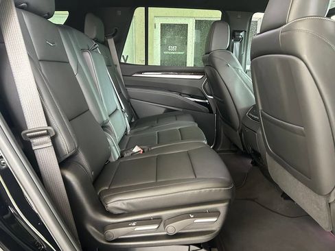Used 2026 Cadillac Escalade 4WD image 28