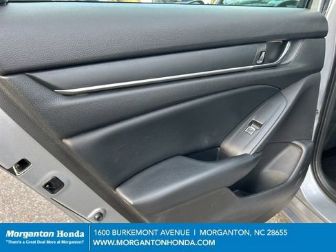 Used 2018 Honda Accord Sport image 25
