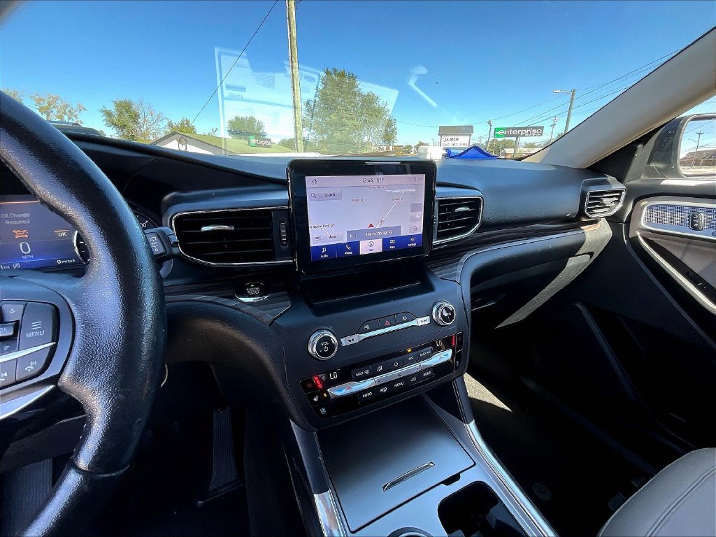 Used 2020 Ford Explorer Limited AWD/4WD image 14