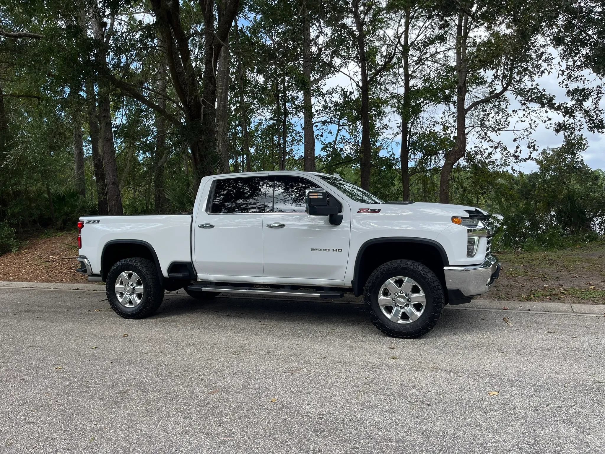 Used 2020 Chevrolet Silverado 2500 LTZ w/ LTZ Premium Package AWD/4WD image 4