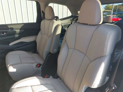 Certified 2025 Subaru Ascent Premium image 15