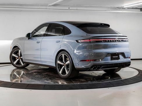 New 2026 Porsche Cayenne Coupe image 3