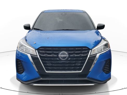 Certified 2024 Nissan Kicks S image 2