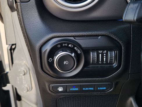 Used 2021 Jeep Wrangler Unlimited Rubicon 4xe w/ Safety Group image 24