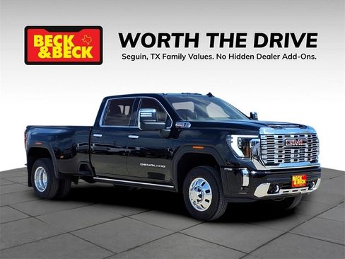 New 2026 GMC Sierra 3500 Denali w/ Denali Reserve Package image 3