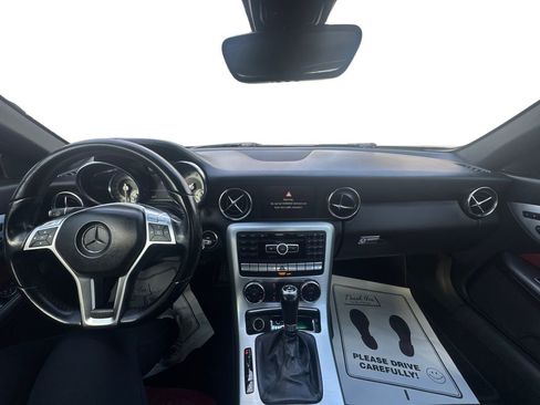Used 2013 Mercedes-Benz SLK 250 image 25
