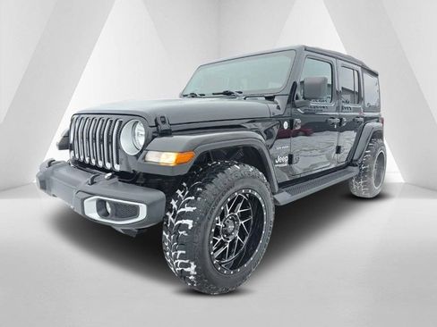Used 2021 Jeep Wrangler Unlimited Sahara image 3