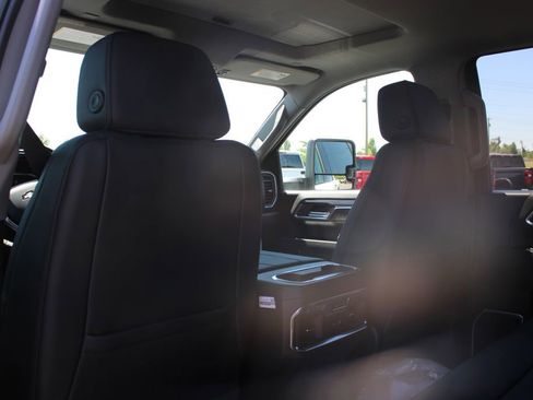 New 2026 Chevrolet Silverado 2500 LTZ w/ LTZ Plus Package AWD/4WD image 29