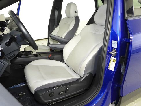 Used 2021 Volkswagen ID.4 Pro S w/ Gradient Package image 22