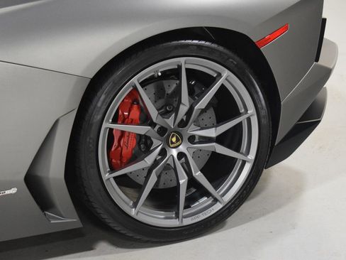 Used 2016 Lamborghini Aventador LP 700-4 AWD/4WD image 7
