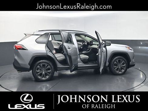 Used 2025 Toyota RAV4 Limited w/ Advanced Technology Package image 33