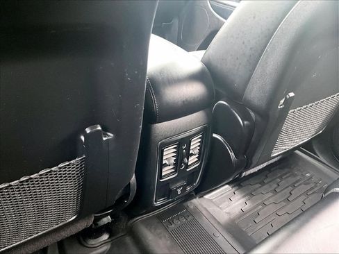 Used 2021 Jeep Grand Cherokee Laredo X AWD/4WD image 28