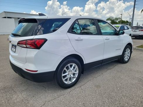 Used 2023 Chevrolet Equinox LS FWD image 4
