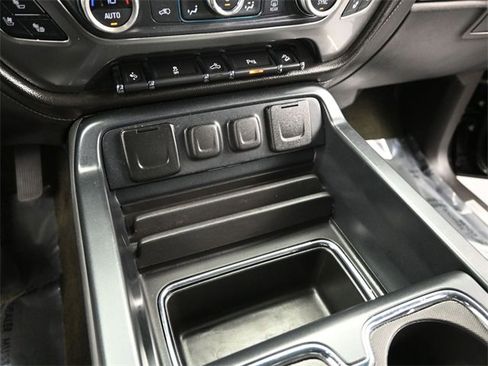 Used 2017 Chevrolet Silverado 1500 LTZ Z71 w/ LTZ Plus Package image 18