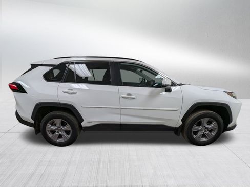 Used 2022 Toyota RAV4 XLE image 11