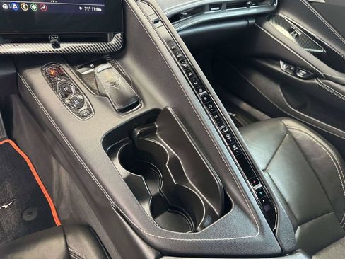 Used 2021 Chevrolet Corvette Stingray Coupe w/ Z51 Performance Package RWD image 6