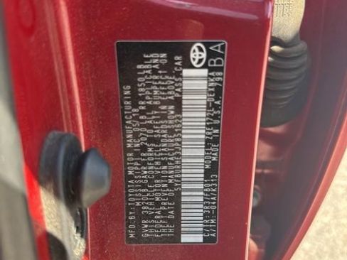 Used 2018 Toyota Corolla LE image 11