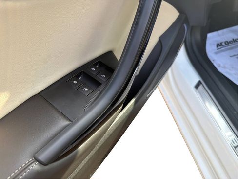 Used 2017 Buick Cascada Premium FWD image 28