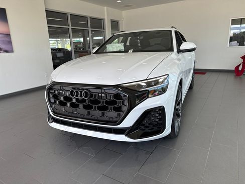New 2026 Audi Q8 Premium Plus AWD/4WD image 3