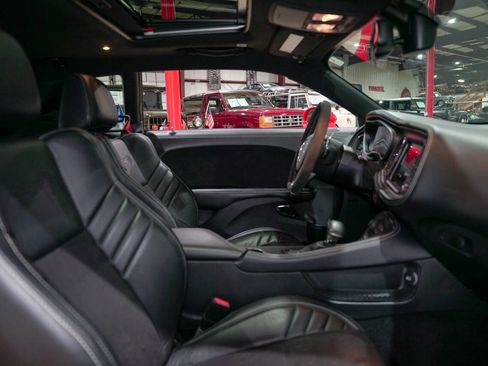 Used 2021 Dodge Challenger SRT Hellcat Redeye image 37