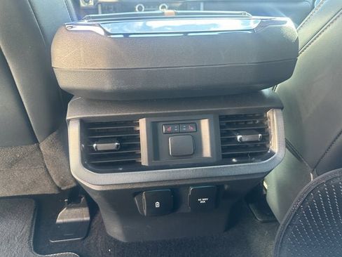 Used 2022 Ford F150 Platinum w/ Equipment Group 701A High image 11